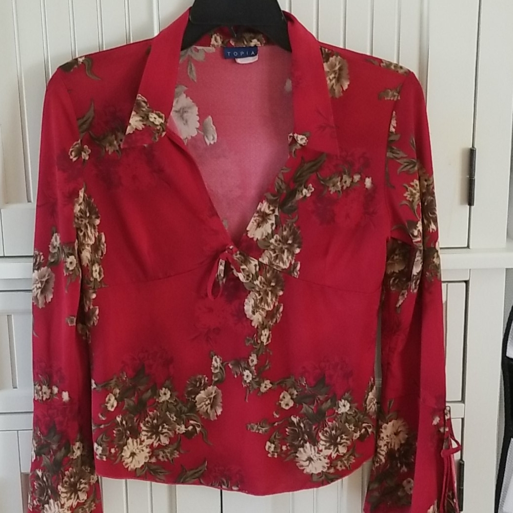 TOPIA top size small